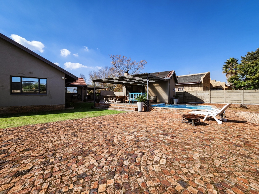 3 Bedroom Property for Sale in Vaalpark Free State